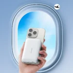 Joyroom Power Bank JR-W020 10000mAh MagSafe 20W σε λευκό χρώμα για ασύρματη φόρτιση iPhone.