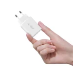 Φορτιστής πρίζας Tech-Protect NCA65W-GAN 3 θυρών 65W σε λευκό χρώμα για γρήγορη φόρτιση.