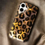 Θήκη iPhone 14 με animal print σχέδιο πάνθηρα σε καφέ και μαύρες αποχρώσεις