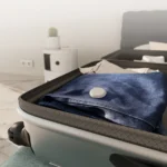 Λευκός εντοπιστής SBS Track My Circle συμβατός με την εφαρμογή Apple Find My για iPhone.