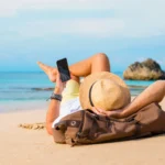 Λευκός αδιάβροχος εντοπιστής SBS Track My Circle συμβατός με Apple Find My για εύρεση αντικειμένων.