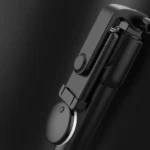 Hurtel Selfie Stick WR1YXS με ενσωματωμένο τρίποδο, φωτιστικό LED και ύψος 0.71m σε μαύρο χρώμα.