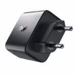 Μαύρος φορτιστής τοίχου Acefast A57 GaN 35W με δύο θύρες USB-A και μία USB-C, ιδανικός για γρήγορη φόρτιση.