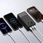 Μαύρο Power Bank Dudao K12Pro 20000mAh 22.5W με θύρες USB-A και USB-C για γρήγορη φόρτιση.
