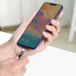 Γκρι καλώδιο Ugreen US255 USB-C σε USB-C 2 μέτρων με γωνιακό βύσμα για γρήγορη φόρτιση 60W 3A.